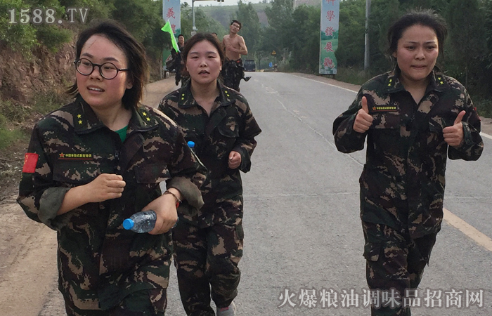 在训练中体悟,在体悟中受益,在受益后带入工作