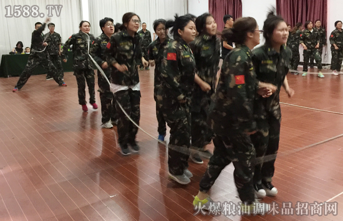 要么全力以赴,要么走人