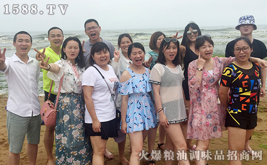 拥抱,石老人海水浴场,畅想心中梦想