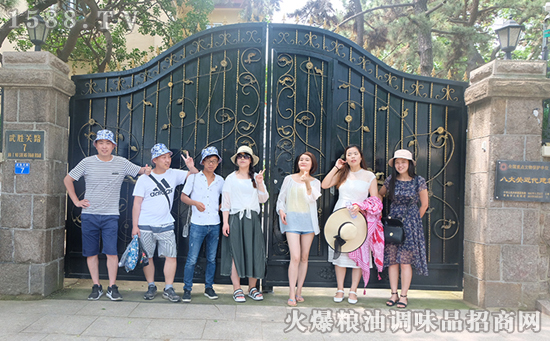 盛夏时节,青岛之旅,感受海滨城市魅力!