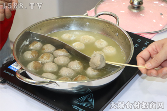 时刻保证新鲜货源!【魅牛食品】参展良之隆食材电商节!