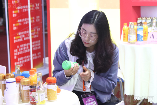 专注健康、服务社会!【鑫诺食品】精彩亮相成都春糖!