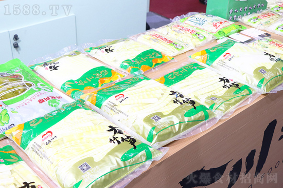 春糖爆品就选【巴食川珍】,给您带来地道美味!