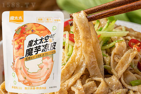 魔太太麻酱味魔芋凉皮,小饿来一碗,饱腹又方便!