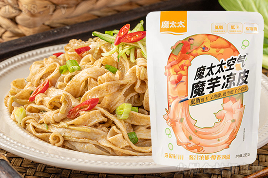 魔太太麻酱味魔芋凉皮,小饿来一碗,饱腹又方便!