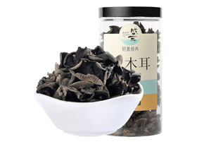 盛耳秋木耳