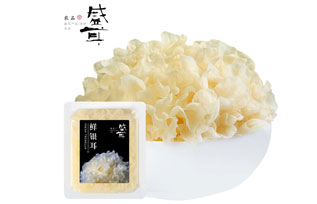 盛耳鲜银耳